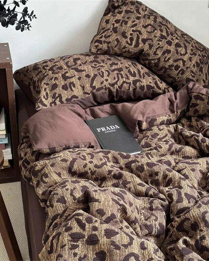 Nordic Lattice Green Grid Bedding Ensemble