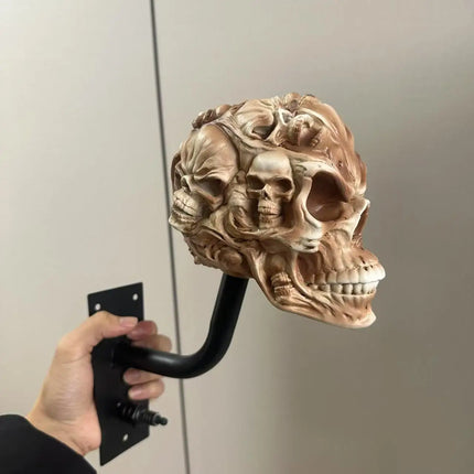 Skull Motorcycle Helmet Wall Mount – Retro Resin Display Bracket & Home Decor