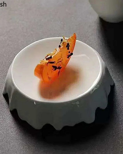 Artistic Heat Retention Plate for Molecular Gastronomy - Elegant Serving Dish for Desserts and Butter in Fine Dining