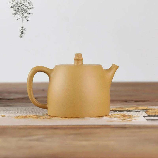 Elegant 460ML Yixing Zisha Clay Teapot with Gold Accents for Tea Enthusiasts