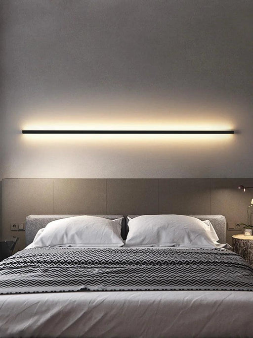 Sleek Scandinavian LED Wall Sconce with Customizable Lighting Options