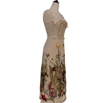 Sophisticated Sleeveless Midi Dress with Luxurious Embroidery