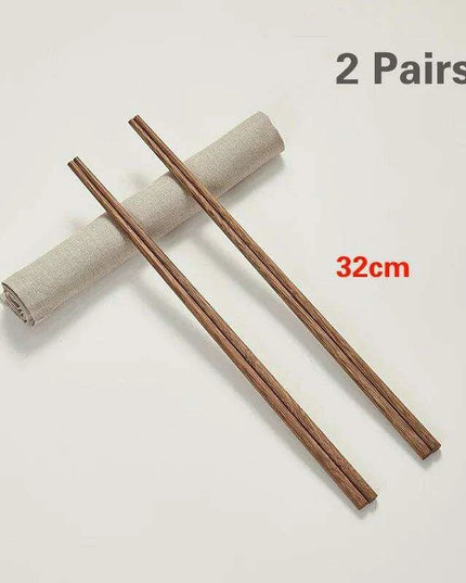 High-Quality Heat-Resistant Wooden Chopsticks for Hot Pot and Noodles - Stylish and Comfortable Design