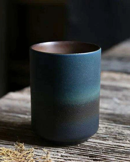 Sophisticated Japanese Stoneware Ombre Coffee and Tea Mug - Ideal for Daily Enjoyment