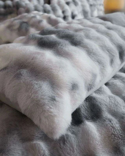 Luxurious Gradient Blue & Grey Faux Rabbit Fur Velvet Fleece Bedding Set with Sheets & Pillowcases