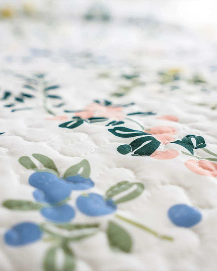 Elegant Floral Garden Reversible Quilt Set - 3-Piece Microfiber Bedding Ensemble