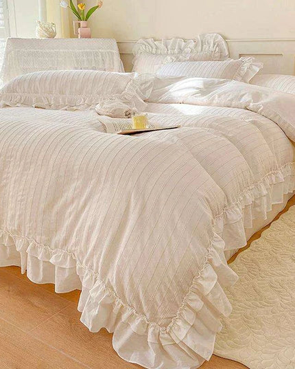 Elegant 4-Piece French Vintage Plaid Cotton Bedding Set with Ruffled Duvet Cover and Bed Skirt