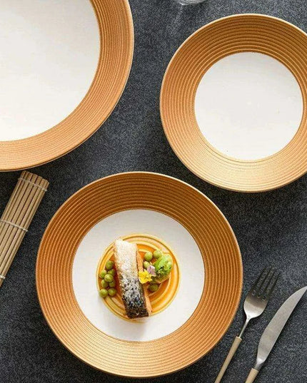 Exquisite Gold-Trimmed Ceramic Dinner Plates for Sophisticated Dining Events