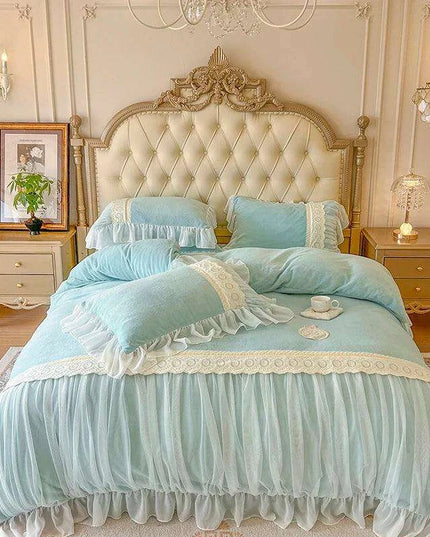 Luxury Velvet Fleece Princess Bedding Set with Elegant Lace Ruffles, Cozy Duvet Cover, Sheets, and Pillowcases
