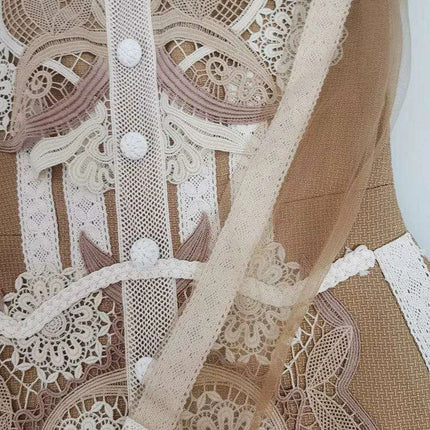 Elegant Vintage Lace Patchwork Runway Dress with Mesh Sleeves for Women