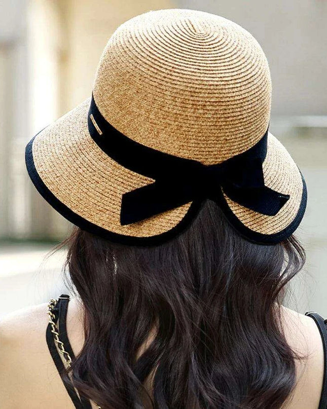 Chic Women's Korean Summer Wide Brim Straw Hat for Beach Trips, Vacation, and Sun Protection with Bow Fold Design