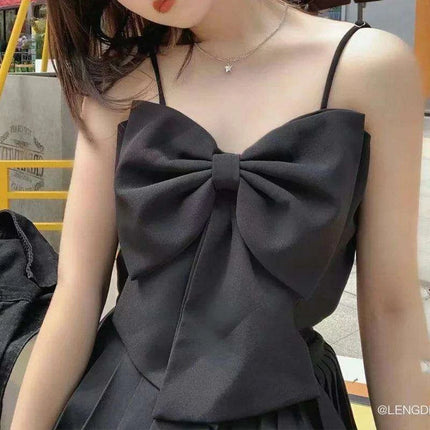 Trendy Y2K Bow-Accented Summer Top for Stylish Night Out Adventures