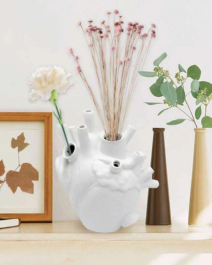 Anatomical Heart Resin Vase: A Unique Touch for Elegant Home Decor