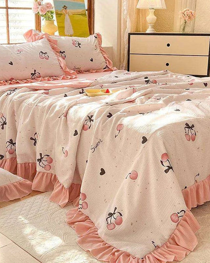 Charming Rabbit Pattern Seersucker Quilt