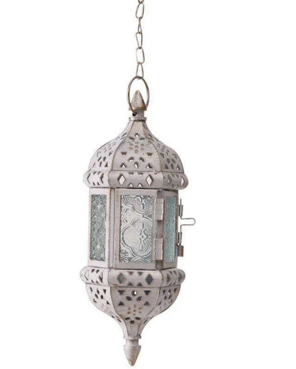 Enchanting Metal Lanterns for Tranquil Outdoor Settings