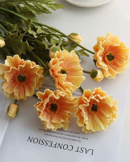 Elegant Faux Poppy Arrangements with Lush Greenery for Timeless Home Decor and Thoughtful Gifts