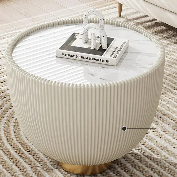 Stylish Scandinavian Round Coffee Table - Contemporary Minimalist Design for Sophisticated Interiors