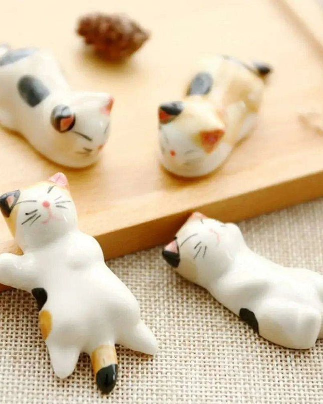 Playful Cat Cutlery and Chopstick Holder for a Whimsical Kitchen