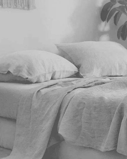 Luxe 3-Piece Washed Linen Bedding Set with 2 Pillowcases for Farmhouse Elegance