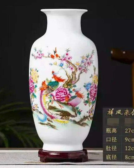 Antique Chinese Ceramic Vase with Intricate Animal Motif - Timeless Charm