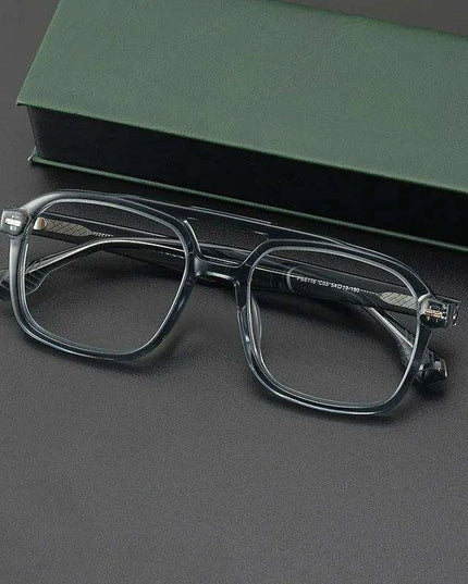 Tailor-Made Acetate Eyewear: Fashionable Glasses for the Discerning Individual