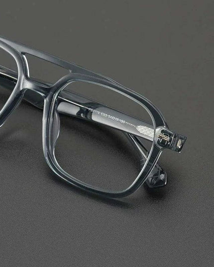Tailor-Made Acetate Eyewear: Fashionable Glasses for the Discerning Individual