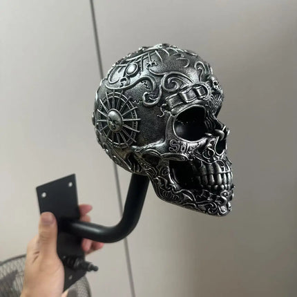 Skull Motorcycle Helmet Wall Mount – Retro Resin Display Bracket & Home Decor