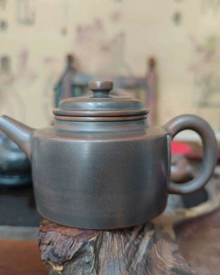 Artisan 200ml Qinzhou Nixing Clay Teapot Set for Puerh and Tea Lovers