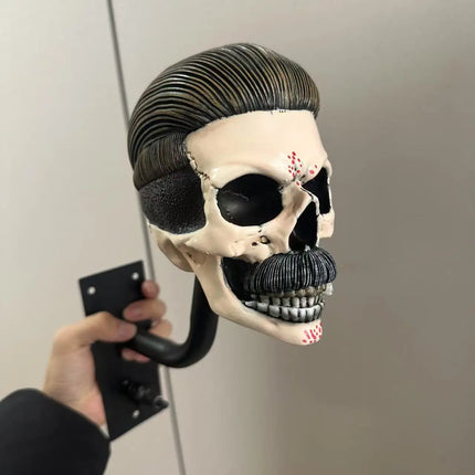 Skull Motorcycle Helmet Wall Mount – Retro Resin Display Bracket & Home Decor