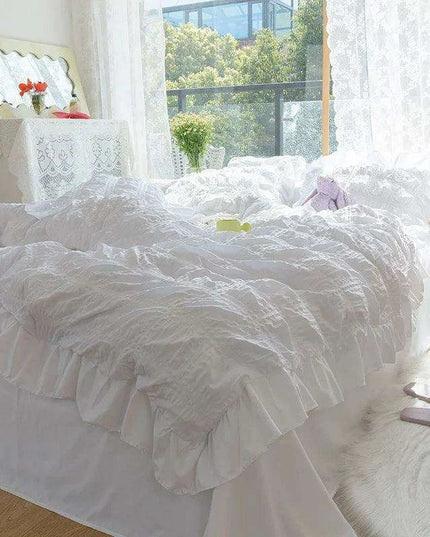 Princess White Ruffled Seersucker Bedding Set for Girls