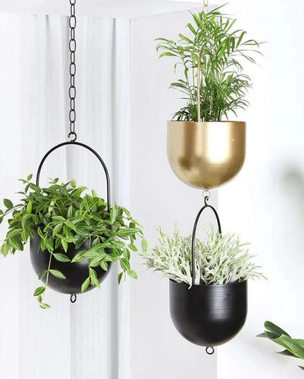 Chic Metal Hanging Planter - Stylish Accent for Home and Garden