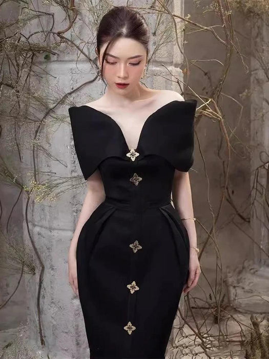 High-Waisted Evening Gown with Asymmetrical Neckline and Slit Detail