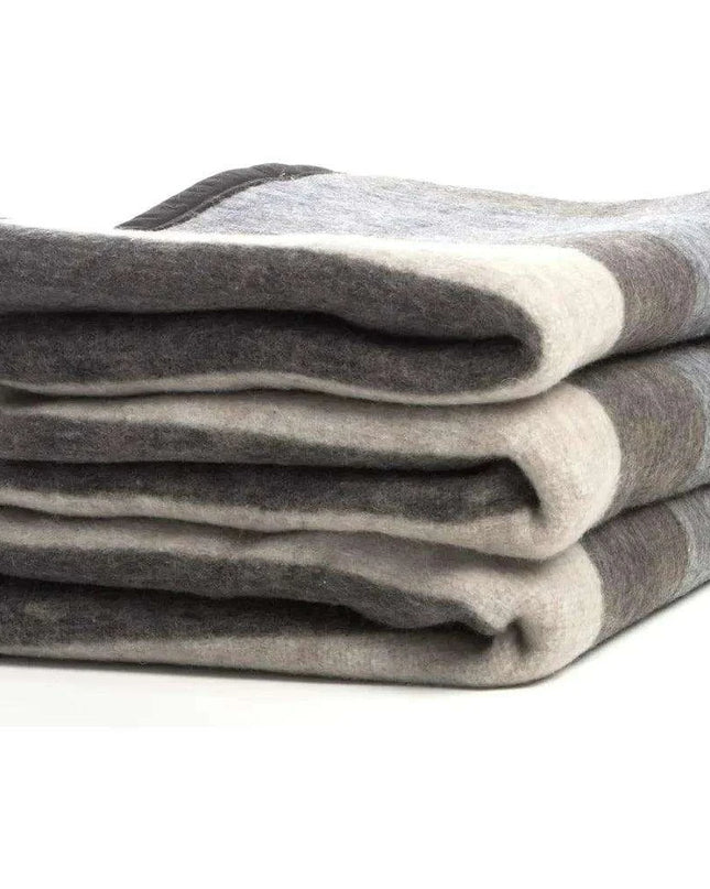 Andean Alpaca & Sheep Wool Queen Blanket - Handcrafted Luxury Bed Coverlet from Peru