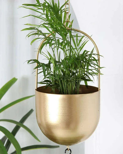 Chic Metal Hanging Planter - Stylish Accent for Home and Garden