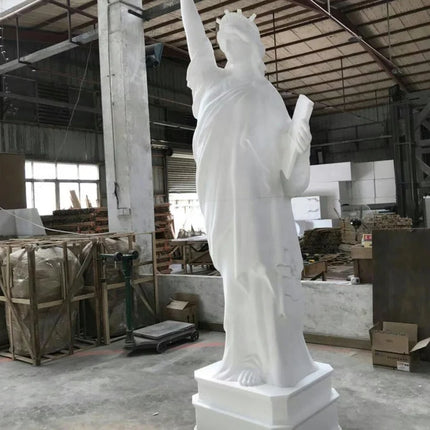 Majestic Liberty Statue Garden Sculpture Fiberglass Year Round Beauty outdoor-garden-decoration-high-quality-fiberglass-garden-large-liberty-statue