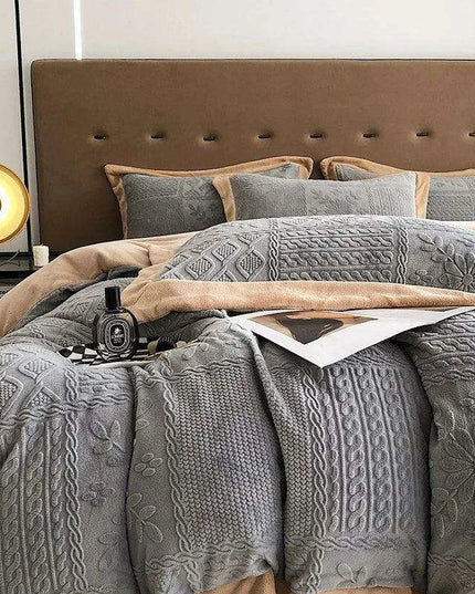 Opulent Grey Velvet Fleece Bedding Set with Luxurious 3D Embossed Duvet Cover and Pillowcases
