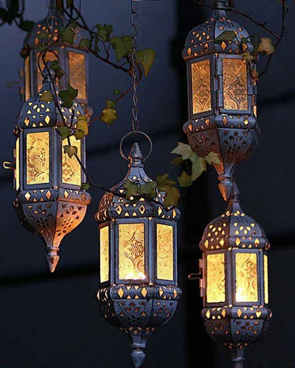 Enchanting Metal Lanterns for Tranquil Outdoor Settings
