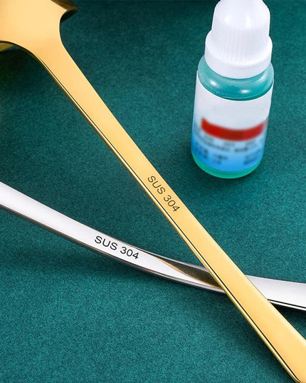 Stainless Steel Chef's Ladle with Long Handle - Ideal for Soup Serving and Cooking