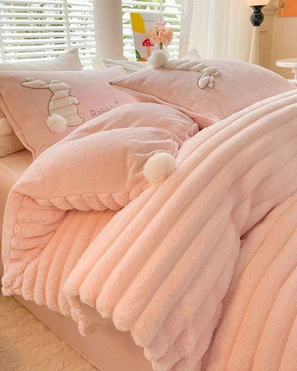 Luxurious Faux Rabbit Velvet Duvet Cover Set - Plush Bedding Collection with Pillowcases in Multiple Sizes