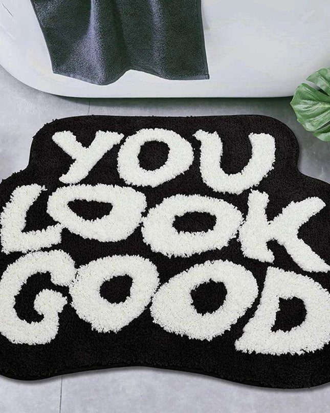 Uplifting Monogrammed Microfiber Bath Mat for a Joyful Bathroom Experience