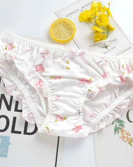 Whimsical Strawberry Ruffle Seamless Women's Underwear for Girls in Japanese Fashion