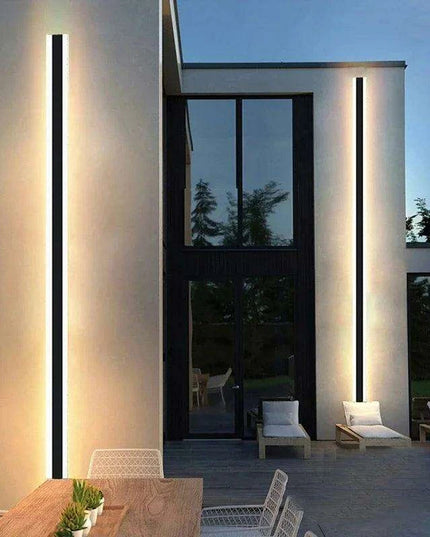 Modern Black LED Nordic Wall Sconce with Remote for Indoor and Outdoor Ambiance