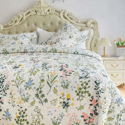 Elegant Floral Garden Reversible Quilt Set - 3-Piece Microfiber Bedding Ensemble