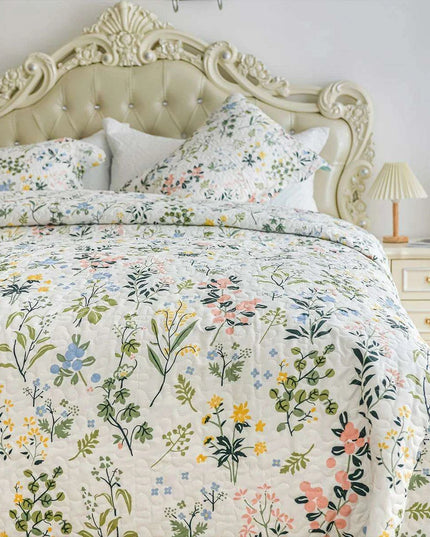 Elegant Floral Garden Reversible Quilt Set - 3-Piece Microfiber Bedding Ensemble