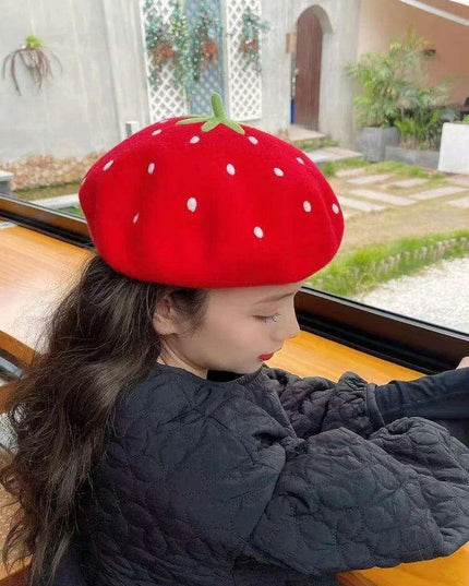 Charming Handcrafted Pumpkin Wool Beret with Leaf Embellishments for Fall and Winter Fashion