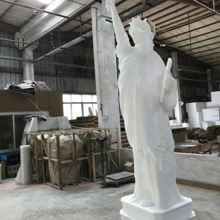 Majestic Liberty Statue Garden Sculpture Fiberglass Year Round Beauty outdoor-garden-decoration-high-quality-fiberglass-garden-large-liberty-statue