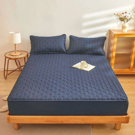 Waterproof Thick Fitted Sheet for All Mattress Sizes - Cozy and Protective Bedding Solution