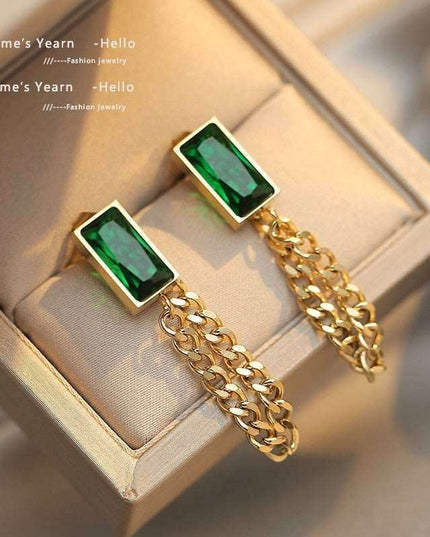 Emerald Elegance Geometric Rectangle Necklace - A Touch of Timeless Sophistication