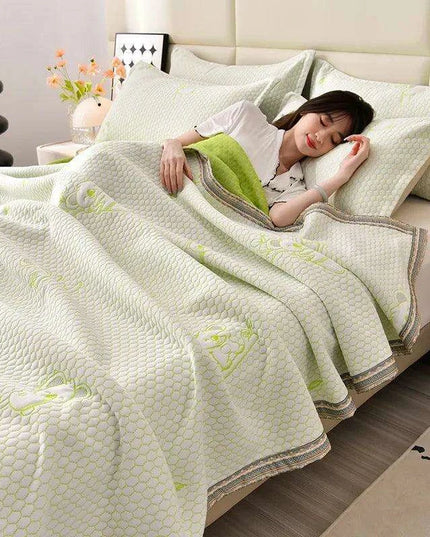 Elegant Summer Jacquard Airable Duvet Blanket