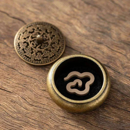 Aromatic Sandalwood and Cinnamon Mini Incense Disks - 42 Pieces for Meditation and Serenity